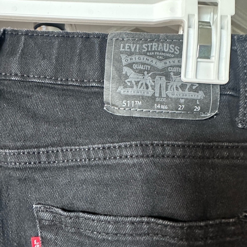 Levi's Women's Black Straight Jeans - Picture 4 of 4